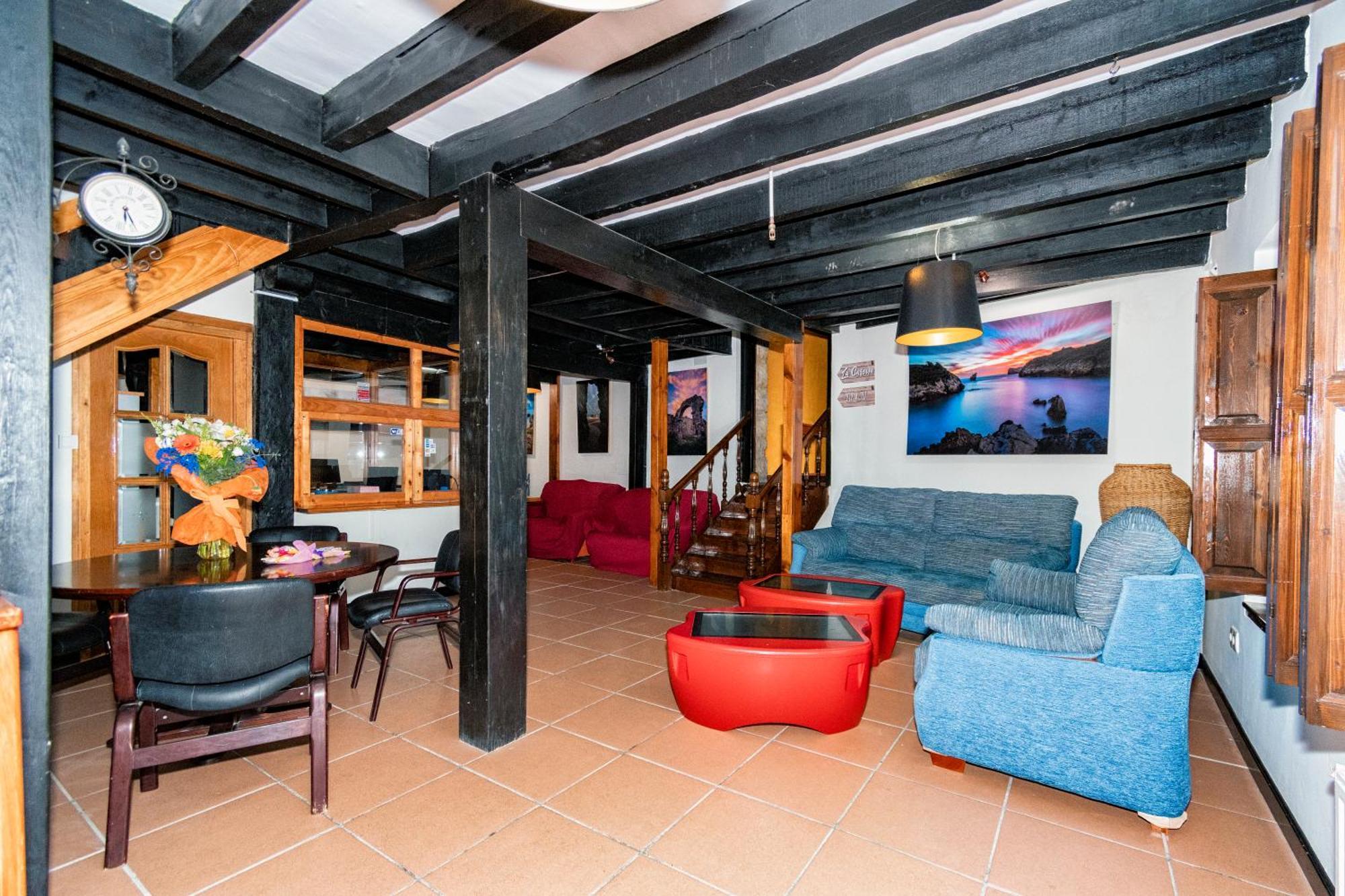 Albergue Santa Marina Buelna Esterno foto