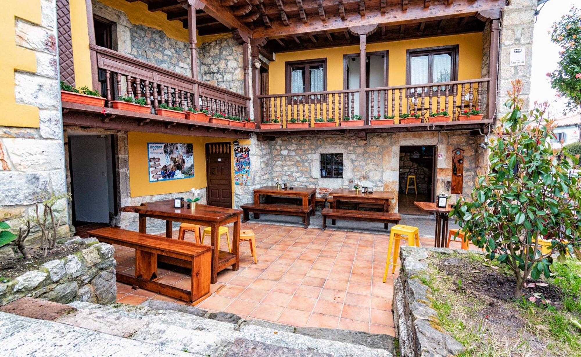 Albergue Santa Marina Buelna Esterno foto