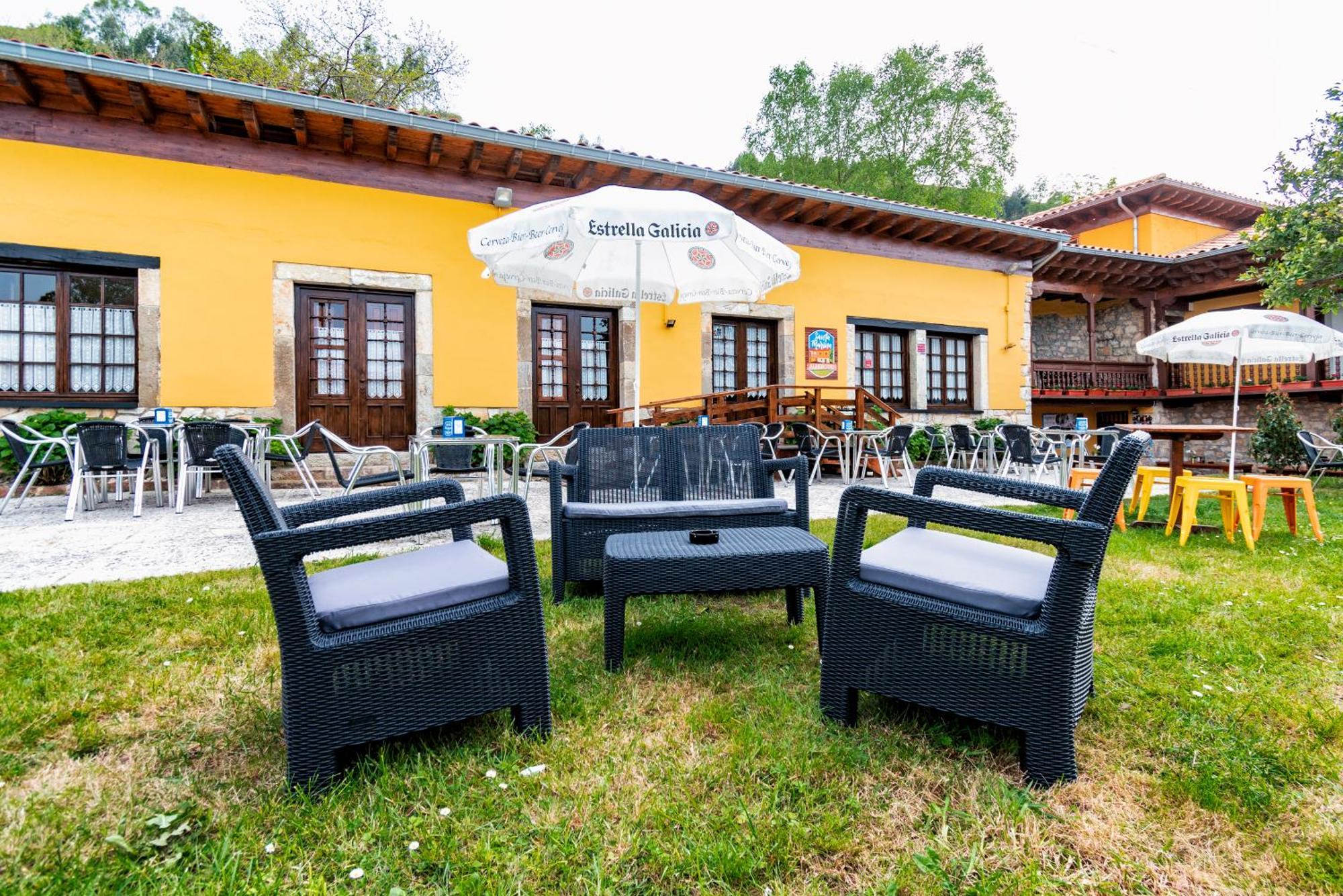 Albergue Santa Marina Buelna Esterno foto