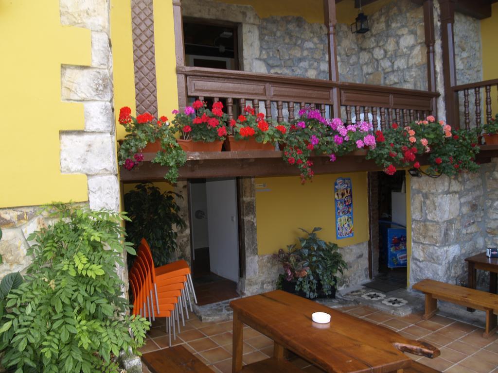 Albergue Santa Marina Buelna Esterno foto
